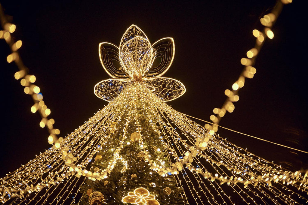 6m 10m 15m Commercial Large Outdoor Giant Floral Motif Christmas Tree with Light Canopy - Commercial Holiday Lighting Solutions for Shopping Malls, City Decorations, Theme Parks & Holiday Events
